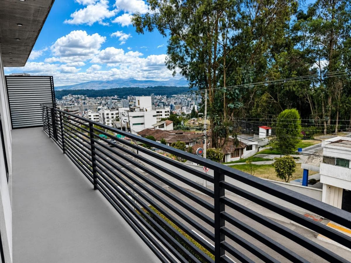 Venta Departamento Centro Norte + Balcon + Piscina | Iñaquito Alto — imagen 8