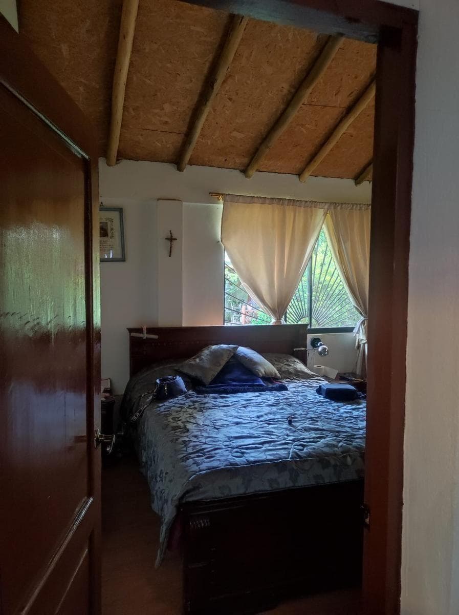 Casa de 1988 m² con 4 Dorm. en Venta en Alangasí — imagen 4