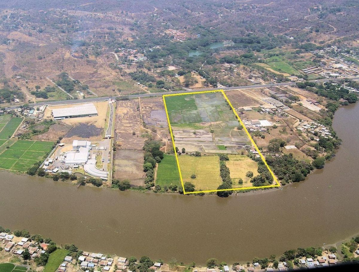 Se Alquila o Se Vende Departamento en Sotonovo, Guayas — imagen 3