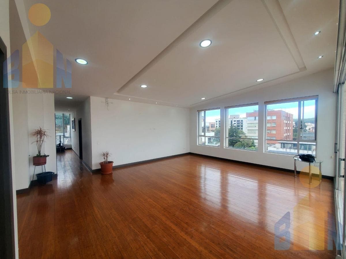 Amplio Enthouse en Venta Centro Norte de Quito Sector Quito Tennis — imagen 9
