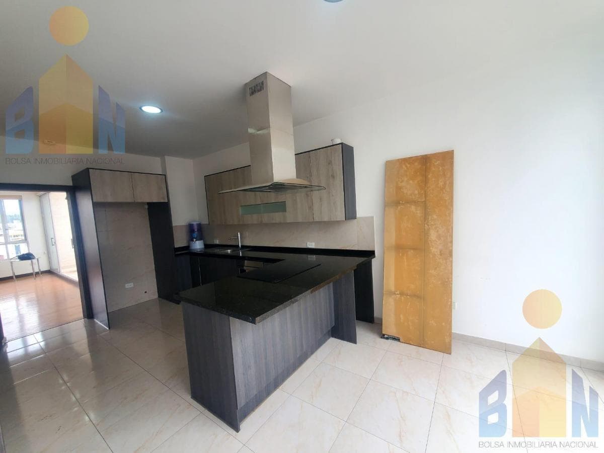 Amplio Enthouse en Venta Centro Norte de Quito Sector Quito Tennis — imagen 7