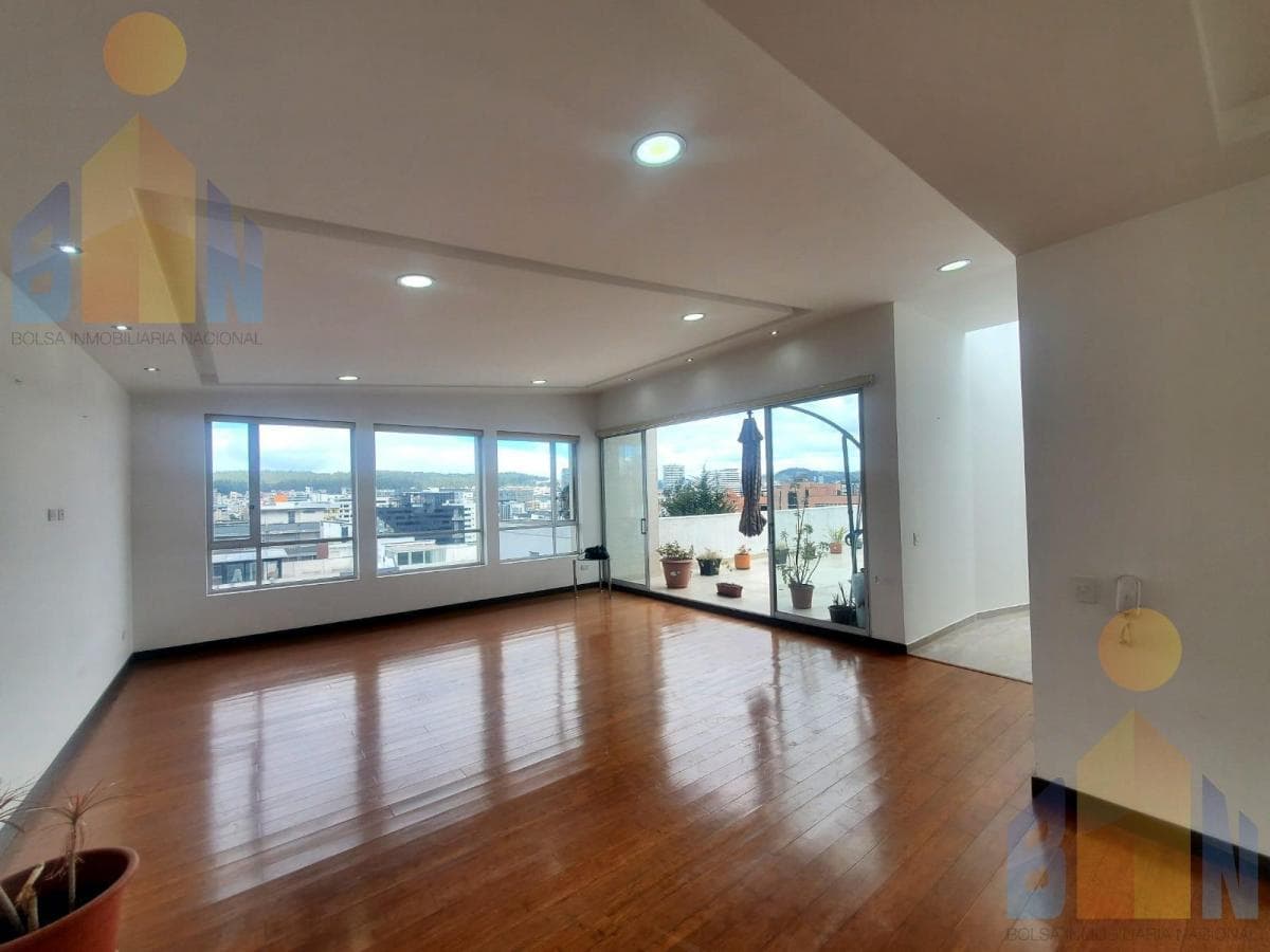 Amplio Enthouse en Venta Centro Norte de Quito Sector Quito Tennis — imagen 5