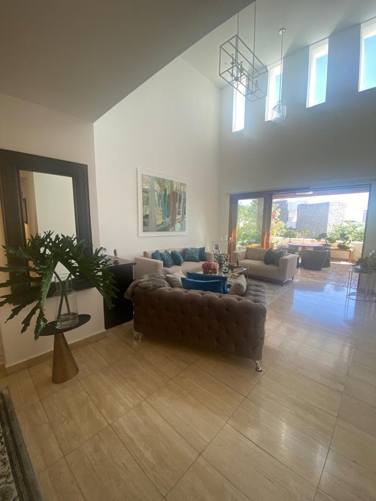 Vendo, Cumbayá, Departamento, Zona Centrica, Terraza, Chimenea, Vista! — imagen 8