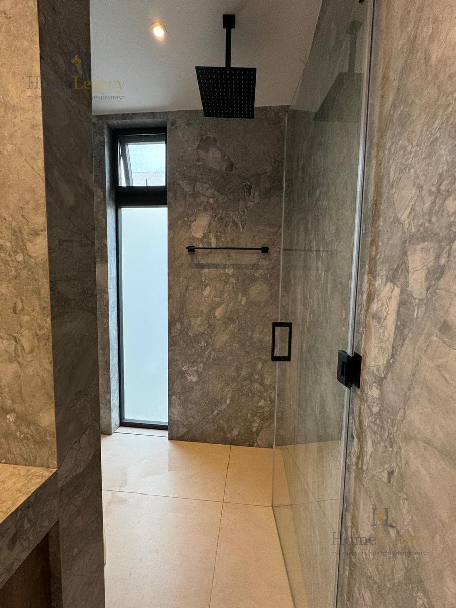 Venta de Casa en Samborondón - Isla Mocolí con Piscina Salinizada Am, Guayas — imagen 4
