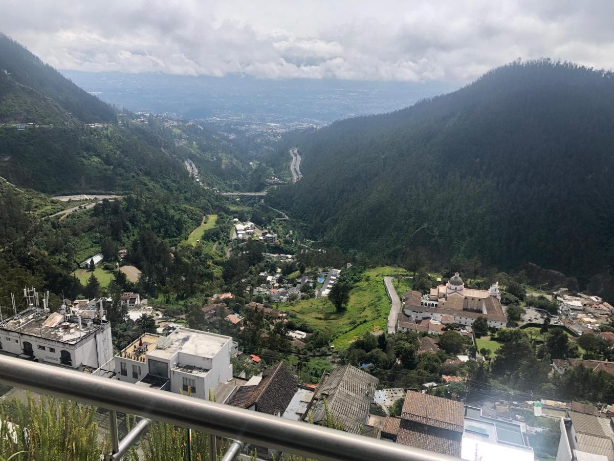 Quito Departamento Nuevo de Venta o Alquiler en La Gonzalez Suarez — imagen 9