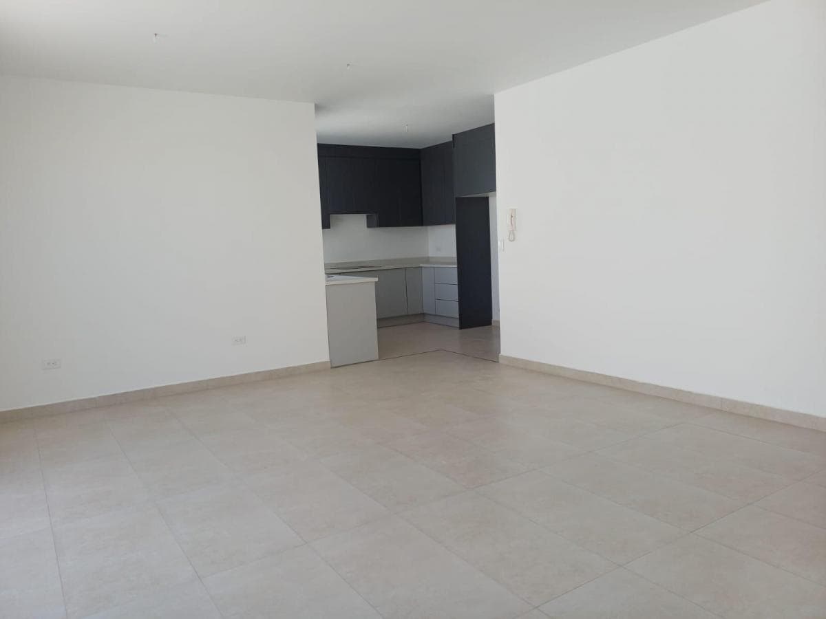 Exclusivo Departamento en Venta de 3 Dorm. con Patio Privado en Yanazarapata - Cumbayá — imagen 9