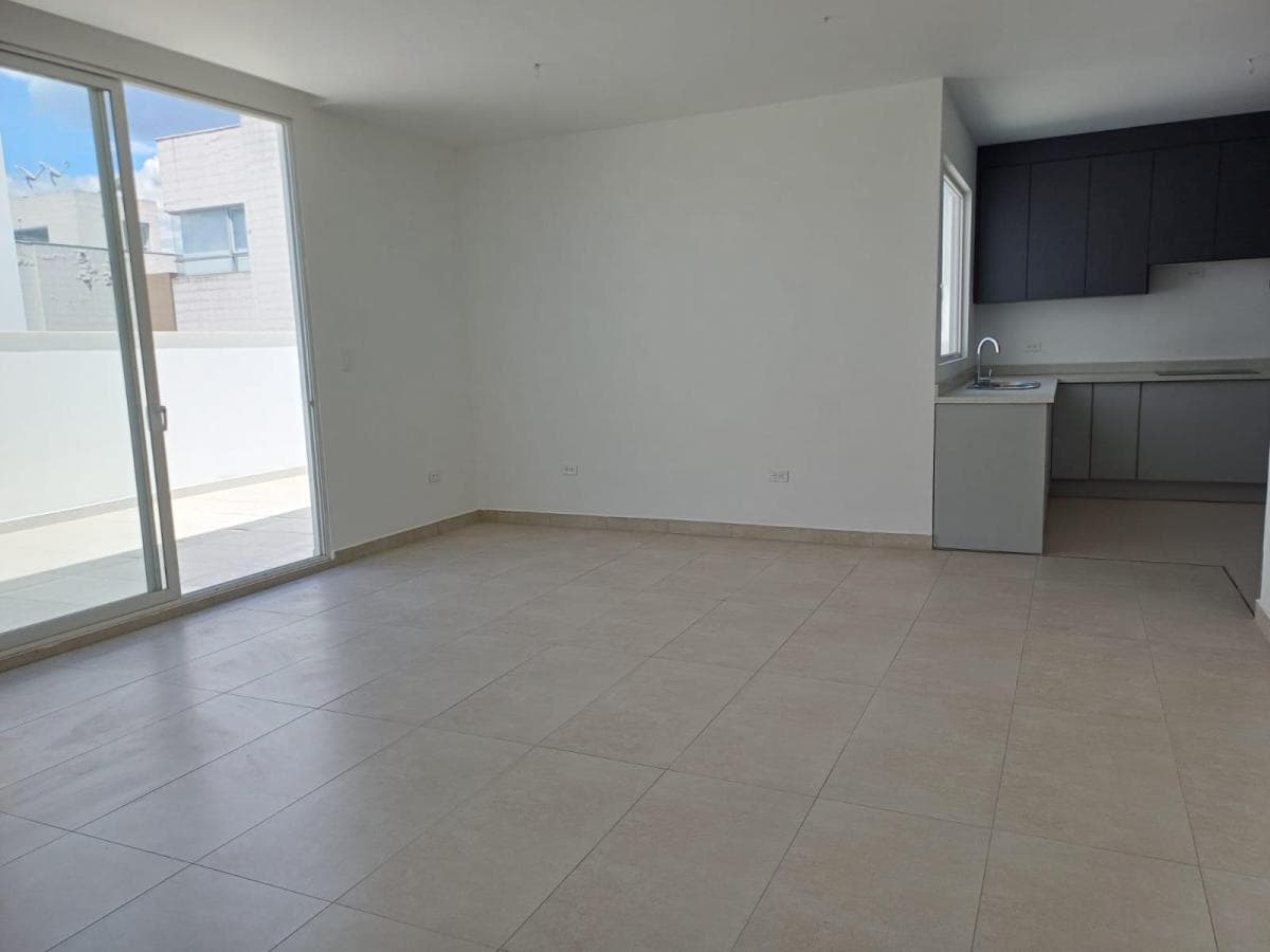 Exclusivo Departamento en Venta de 3 Dorm. con Patio Privado en Yanazarapata - Cumbayá — imagen 6