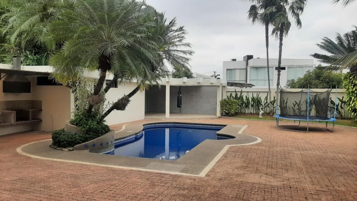 Laguna Club Se Alquila o Vende Linda Casa con Amplias Áreas Exteriores!, Guayas — imagen 9