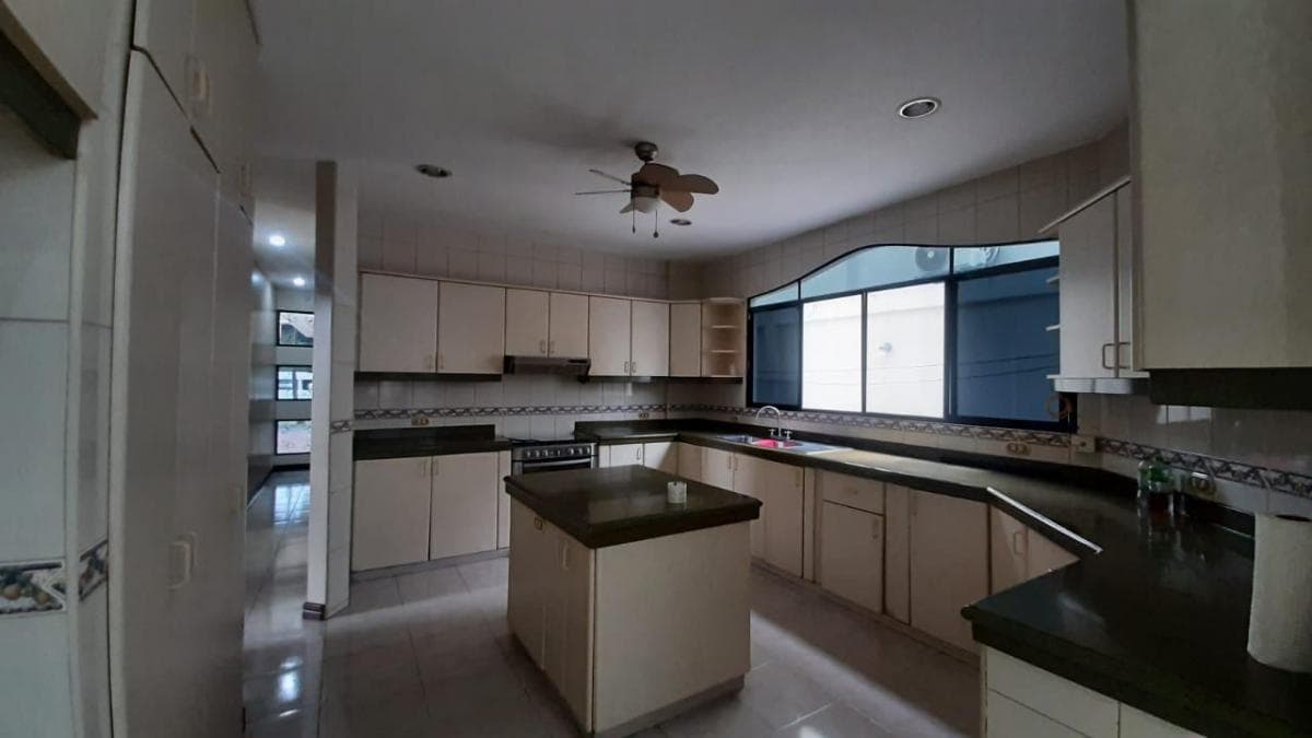 Laguna Club Se Alquila o Vende Linda Casa con Amplias Áreas Exteriores!, Guayas — imagen 6