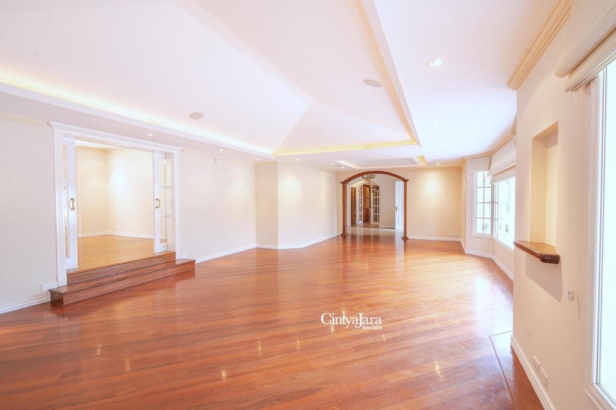 Casa en Venta, Cumbaya, Urbanización de Lujo, 4 Dorm. y Piscina — imagen 7