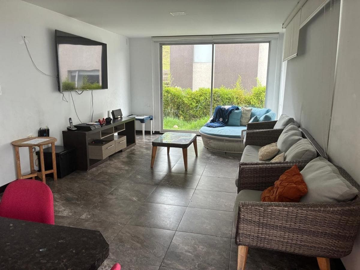 Departamento en San Juan de Cumbayá — imagen 3