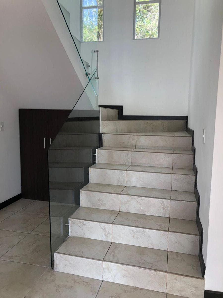 Casa de Venta de 3 Habitaciones en Tumbaco — imagen 9