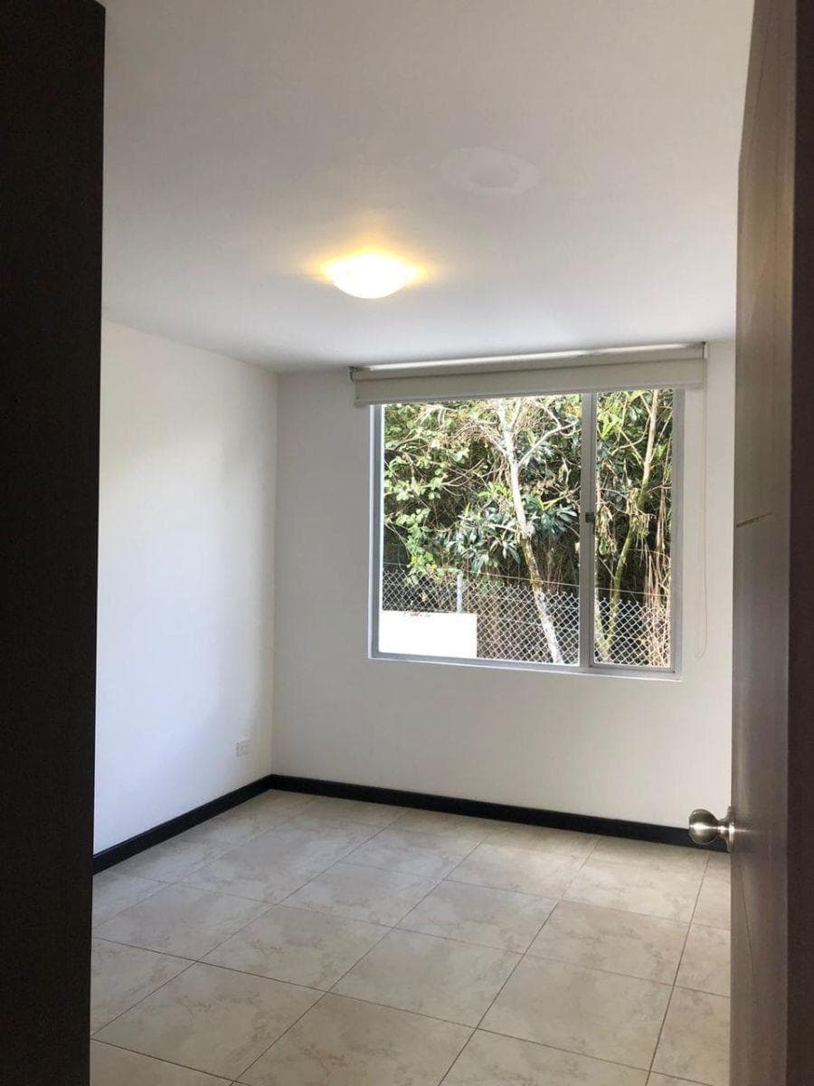 Casa de Venta de 3 Habitaciones en Tumbaco — imagen 5