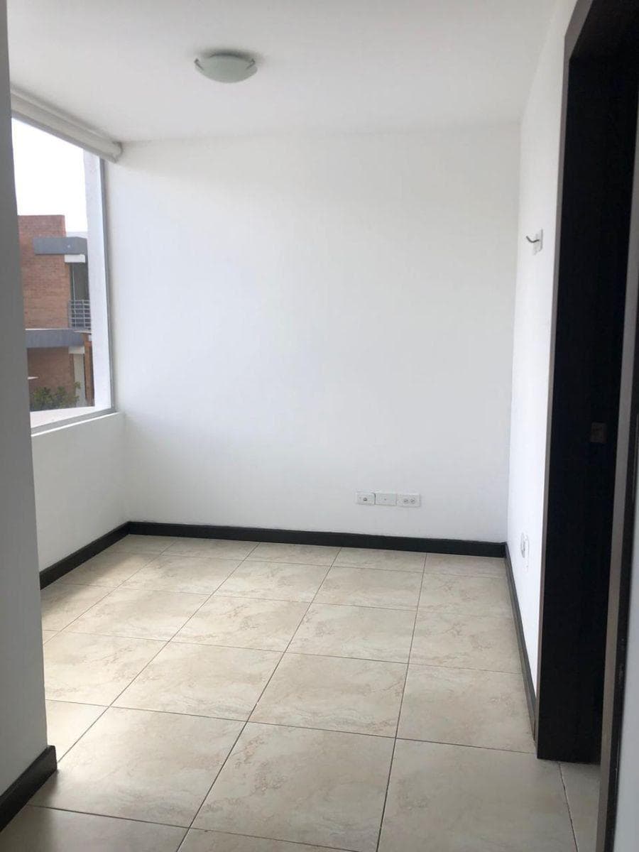 Casa de Venta de 3 Habitaciones en Tumbaco — imagen 4
