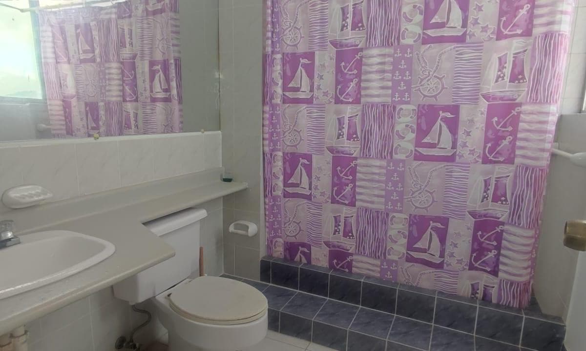 De Venta Departamento Duplex en Tonsupa en Cuarto Piso — imagen 6