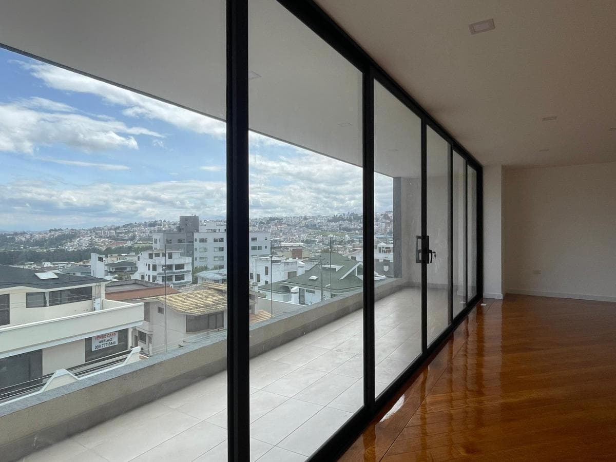 Venta Departamento de Lujo 3 Dorm. a Estrenar en Urbanización El Condado - Quito — imagen 7