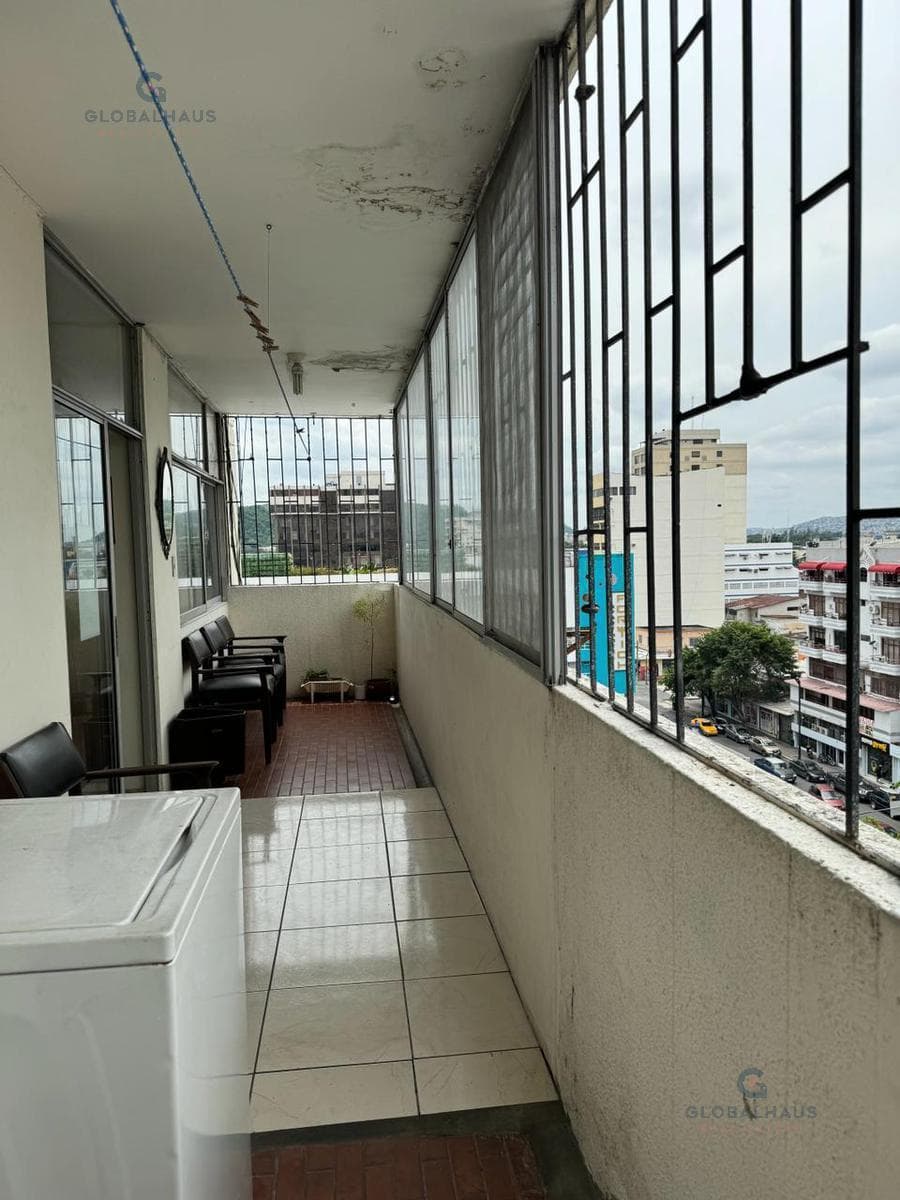 Venta de Departamento de Av9 de Octubre Entre Esmeralda y Los Rios de 132.89 m² K. R. Guayas — imagen 4
