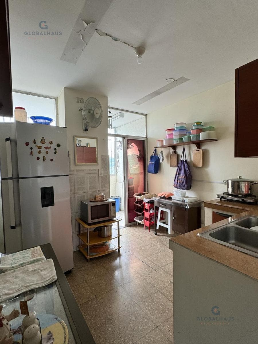 Venta de Departamento de Av9 de Octubre Entre Esmeralda y Los Rios de 132.89 m² K. R. Guayas — imagen 2