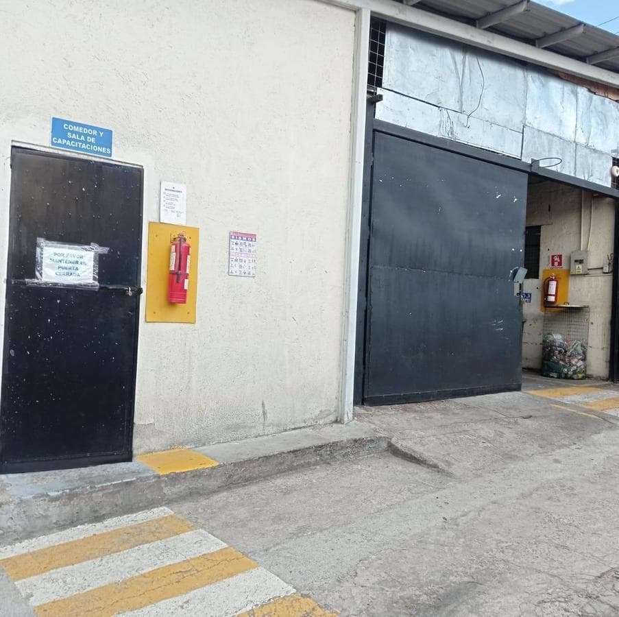 Se Vende Terreno con 4 Galpones, Sector Norte de Quito. Uso Industrial. Provincia de Pichincha — imagen 9