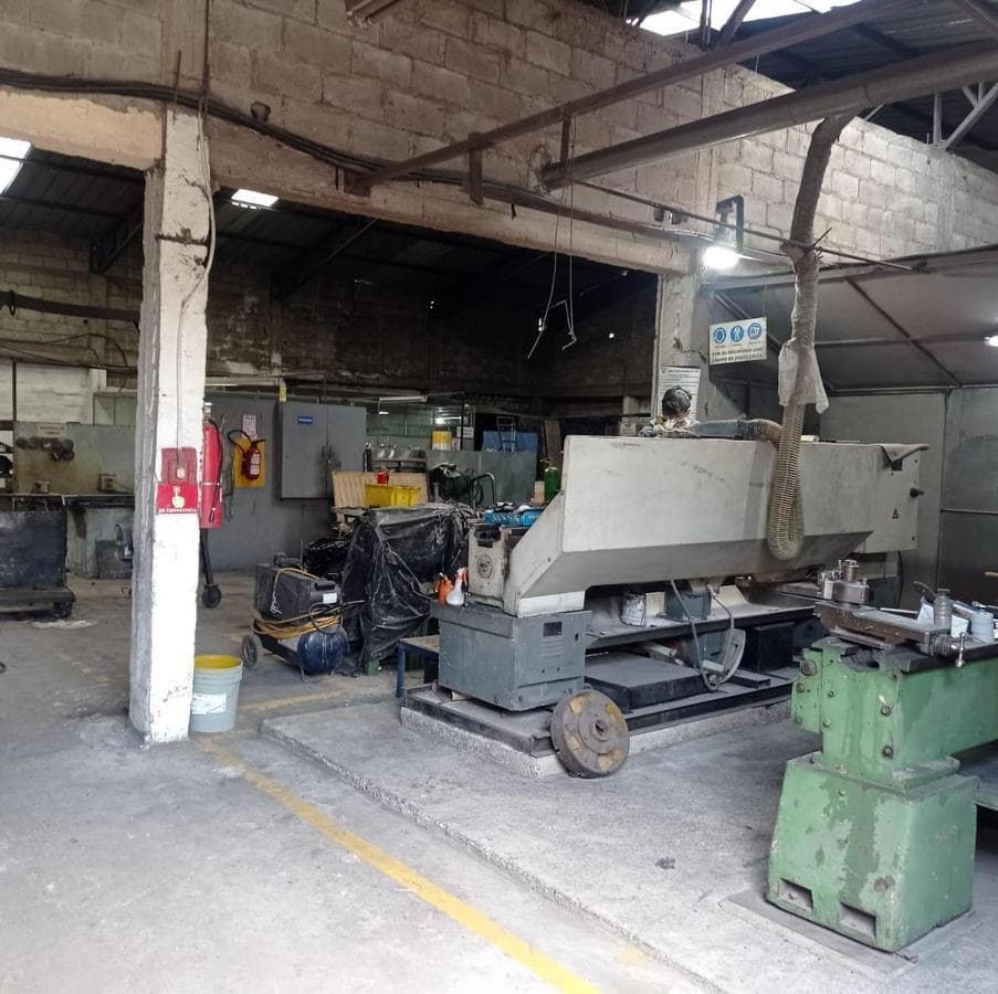 Se Vende Terreno con 4 Galpones, Sector Norte de Quito. Uso Industrial. Provincia de Pichincha — imagen 8