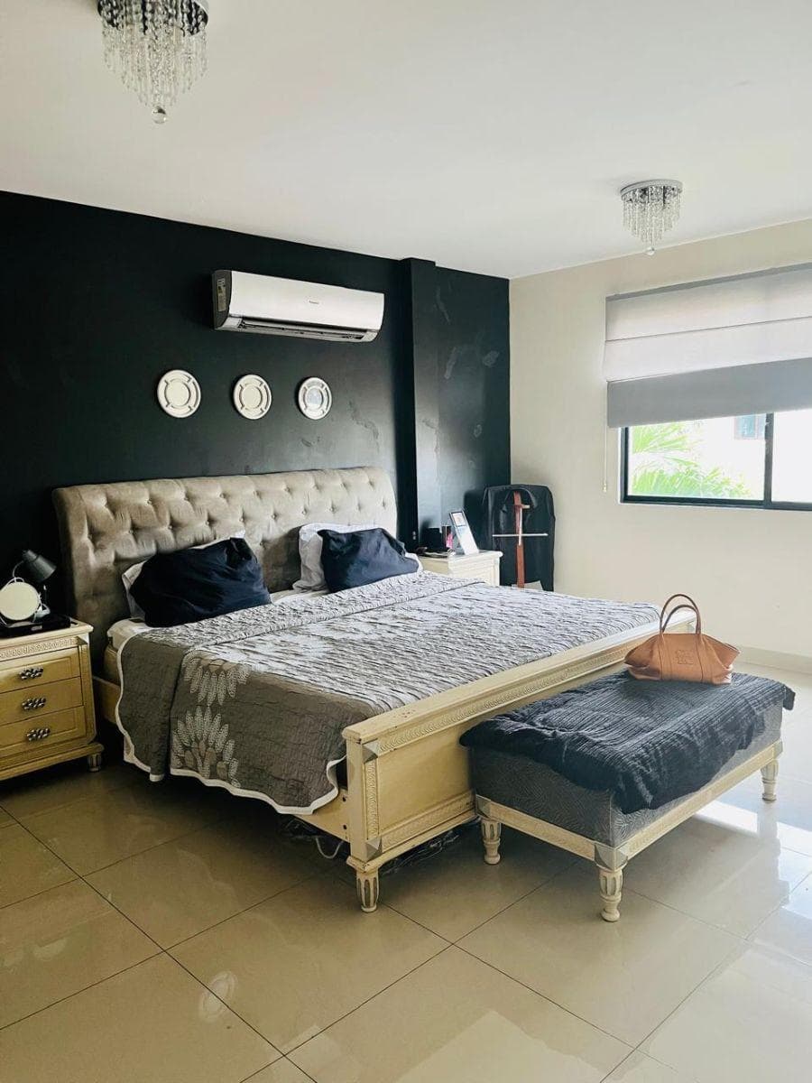 Samborondón, Vendo Casa, 4 Habitaciones + Estudio + Piscina, Guayas — imagen 3