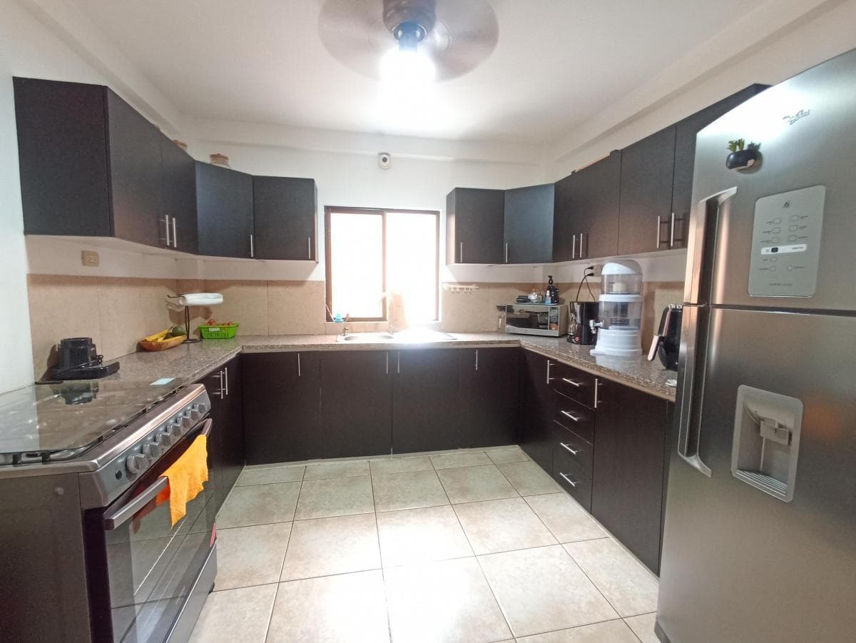 Villa Club Casa en Venta - a Marín, Guayas — imagen 3