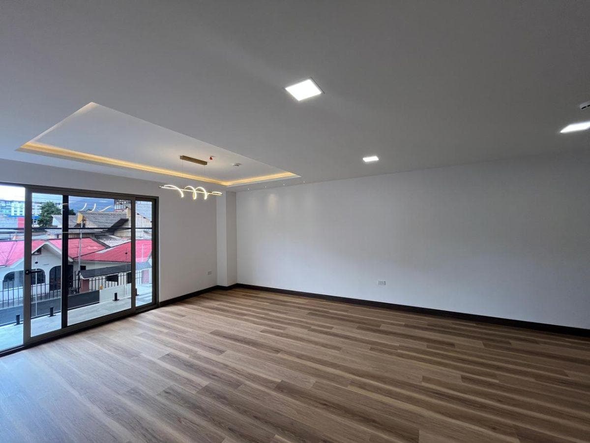 Dúplex por Estrenar con Terraza y Balcón, Excelente Ubicación, Azuay — imagen 4