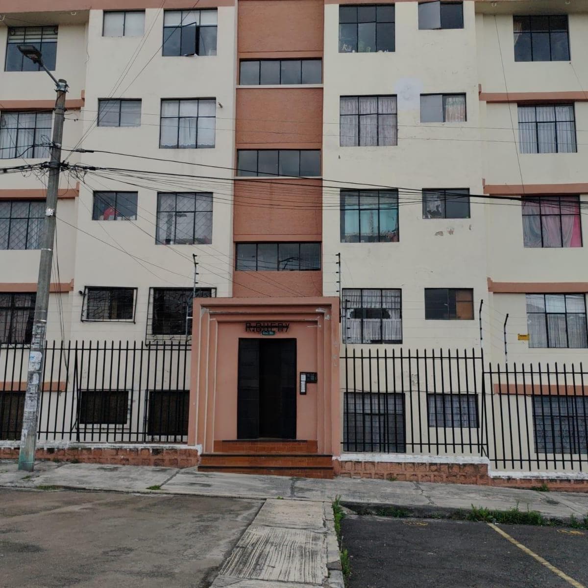 Departamento en Carcelén — imagen 1