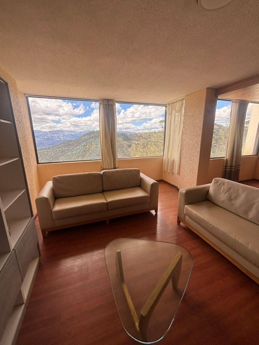 Vendo o Arriendo Departamento de Gonzalez Suarez — imagen 6