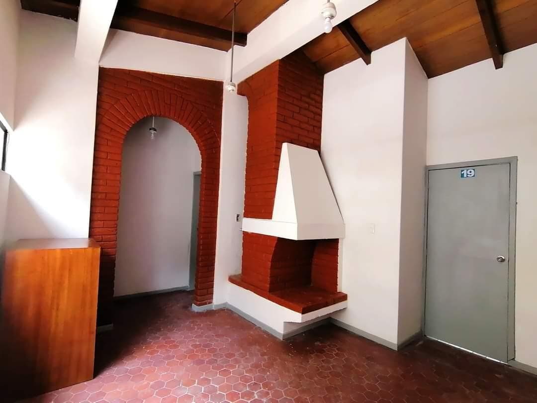 Hostal de Venta Mariscal, Remodelado, 21 Habitaciones con Baño Privado, $299 Mil — imagen 10
