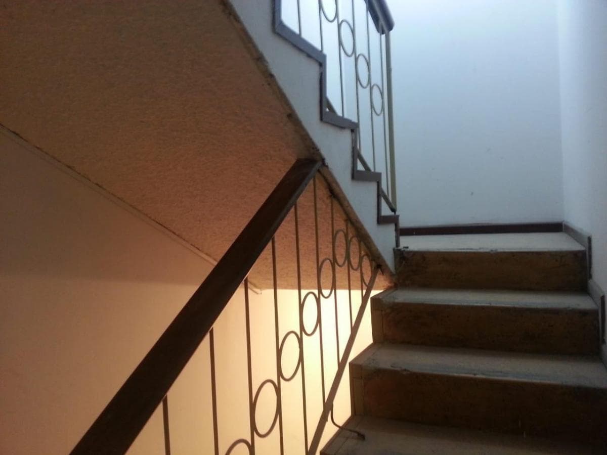 Hostal de Venta Mariscal, Remodelado, 21 Habitaciones con Baño Privado, $299 Mil — imagen 5