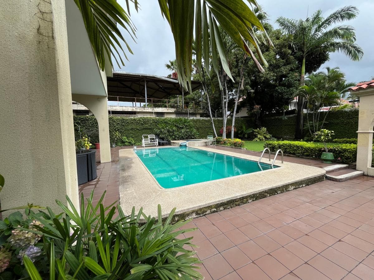 Venta Casa Grande Los Ceibos Mejor Zona A. Salazar, Guayas — imagen 1