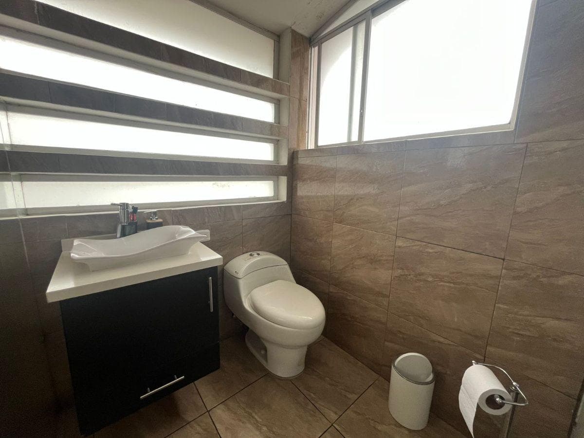 Vendo Casa en Sector El Condado — imagen 4