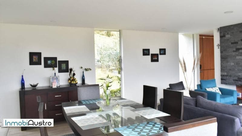 Cerca del Hospital del Iess, Venta de Hermosa Casa con Vista a La Ciudad, Azuay — imagen 6