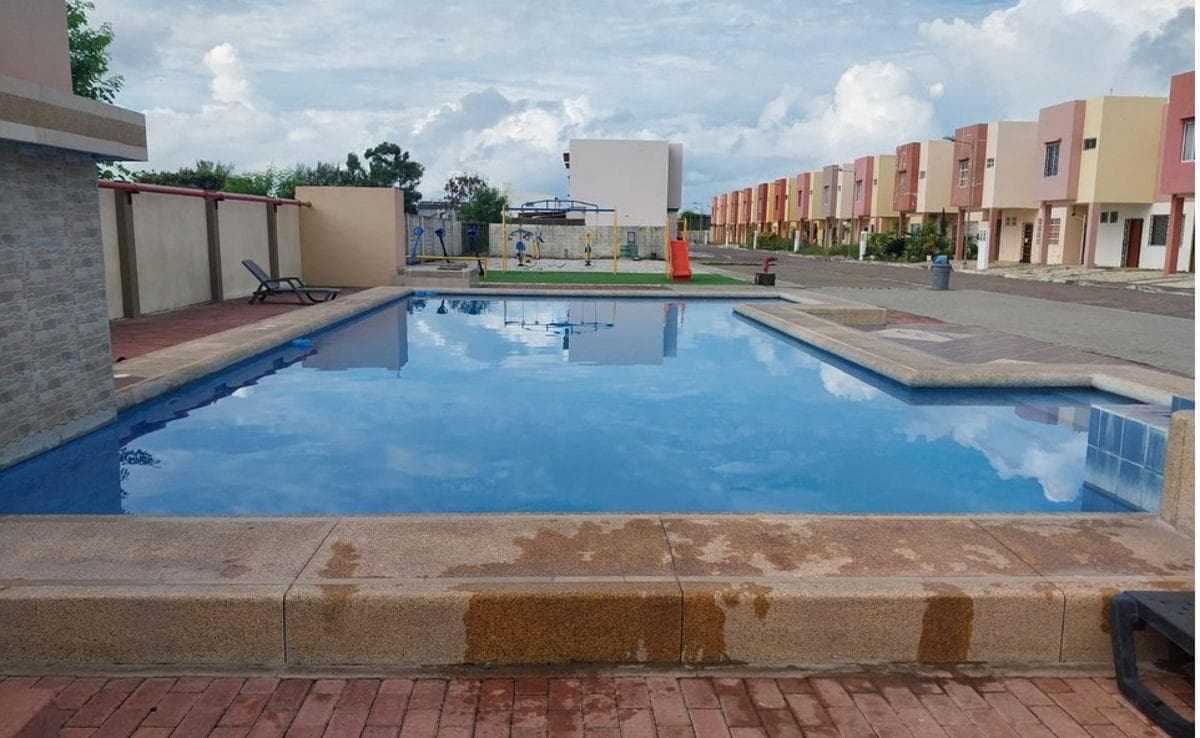 Venta de Casa de 213 m en Urbanización Cerrada, 2 Dorm. en Playas. en La Vía Playas Data, Guayas — imagen 10