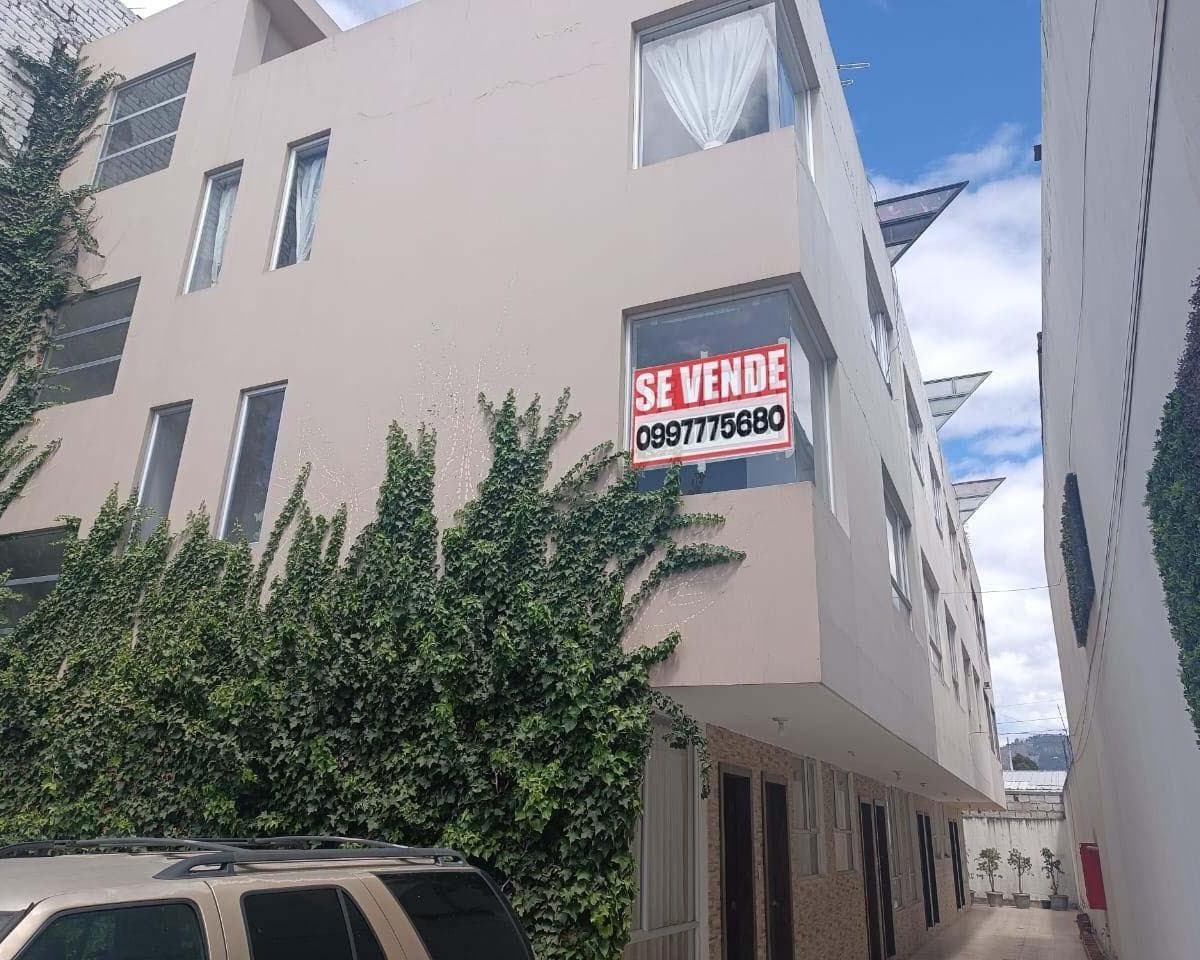 Casa con 170 m² y 3 Habitaciones en Venta en Norte de Riobamba, Chimborazo — imagen 1