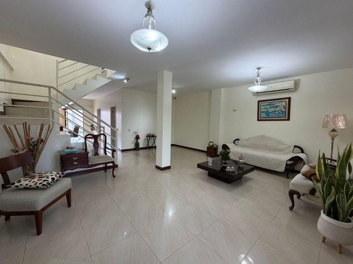 Casa en Alquiler o Venta de 419 m² con 4 Habitaciones en Urbanización de Vía a La Costa - Km. 22, Guayas — imagen 9