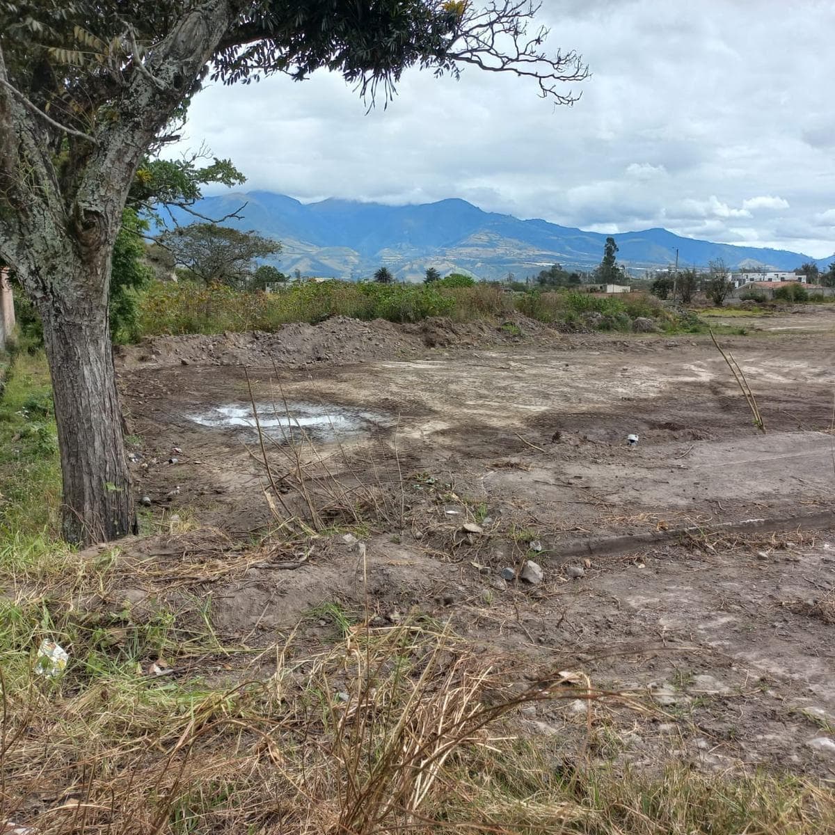 Terreno en Atuntaqui, Imbabura — imagen 2