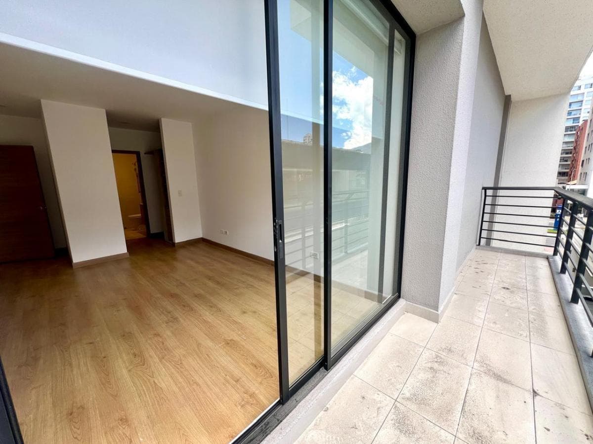 Mv - Sector La Carolina, en Renta Dpto 2d 90 m² con Balcon Edificio Uribe — imagen 4