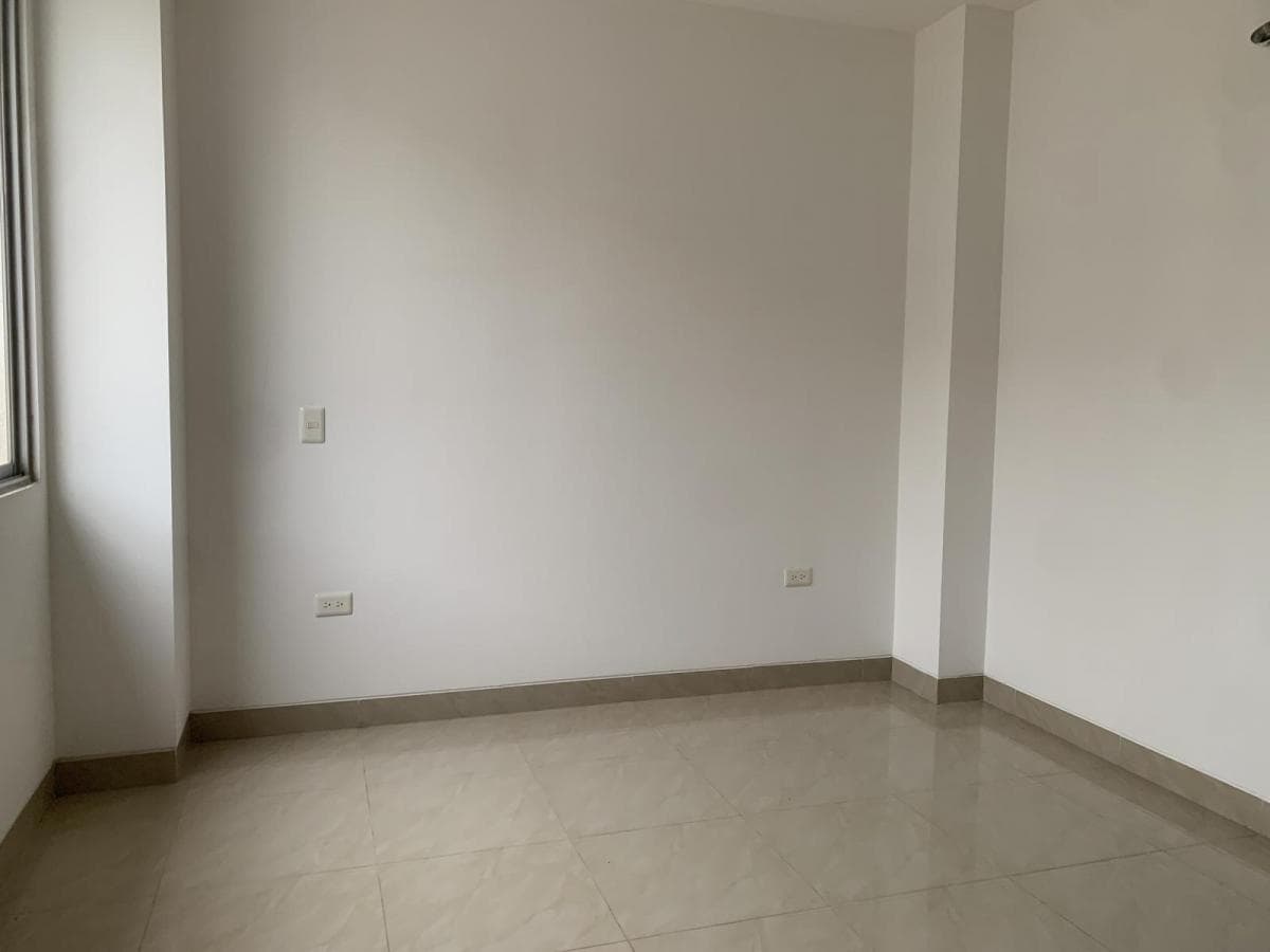 Departamento de Estreno en Venta en Bosques de Los Ceibos, Guayas — imagen 4