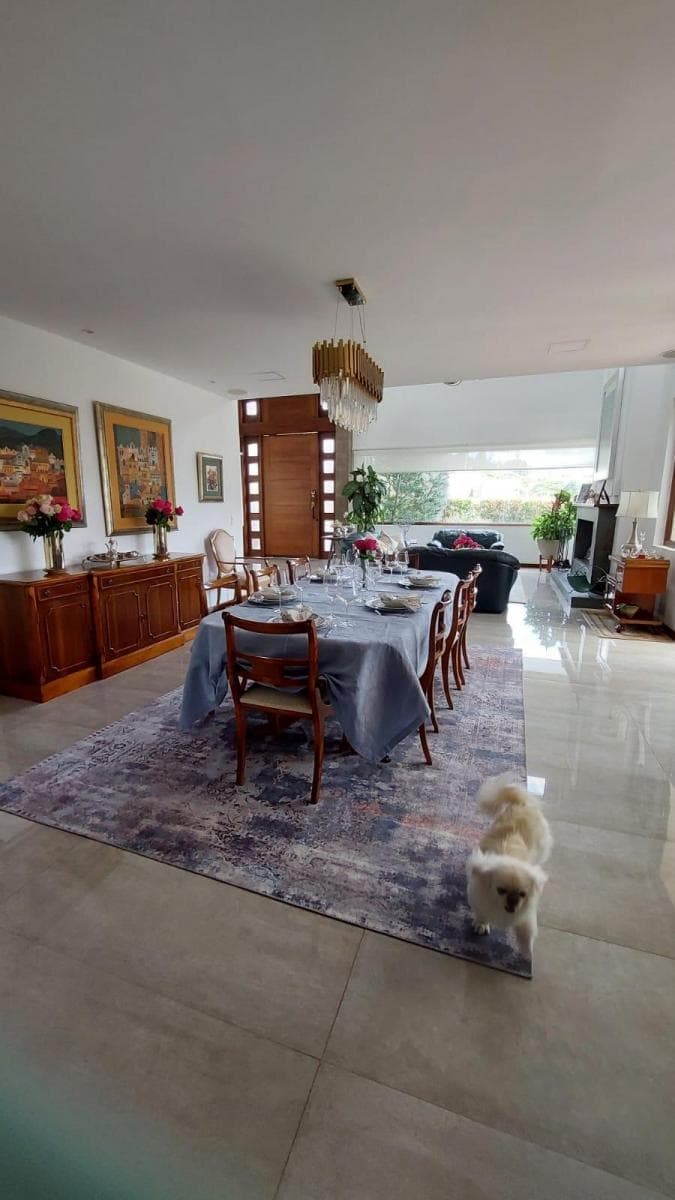Hermosa Casa Dentro de Urbanizacion con Areas Verdes — imagen 7