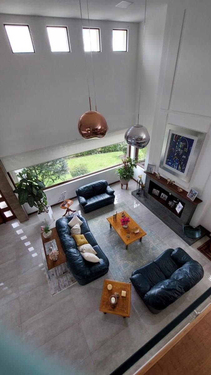 Hermosa Casa Dentro de Urbanizacion con Areas Verdes — imagen 6