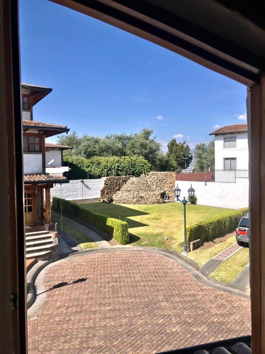 Vendo Linda Casa Rústica por El Colegio Sek. 382 m Pérgola, 4 Dorm. — imagen 9