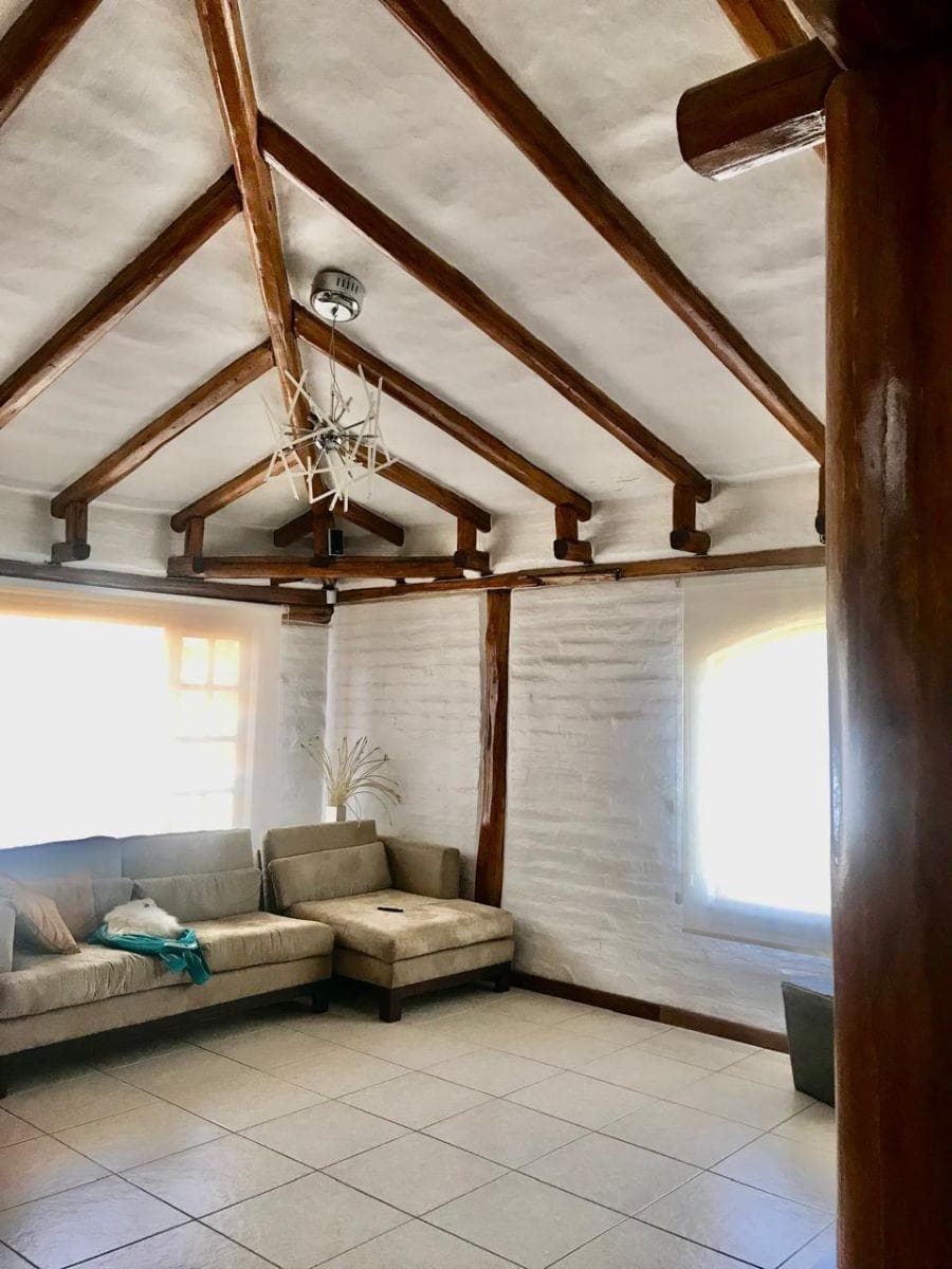 Vendo Linda Casa Rústica por El Colegio Sek. 382 m Pérgola, 4 Dorm. — imagen 7
