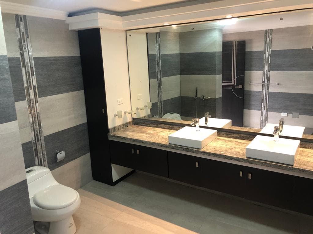 Departamento Duplex en Venta, Colinas del Pichincha — imagen 2
