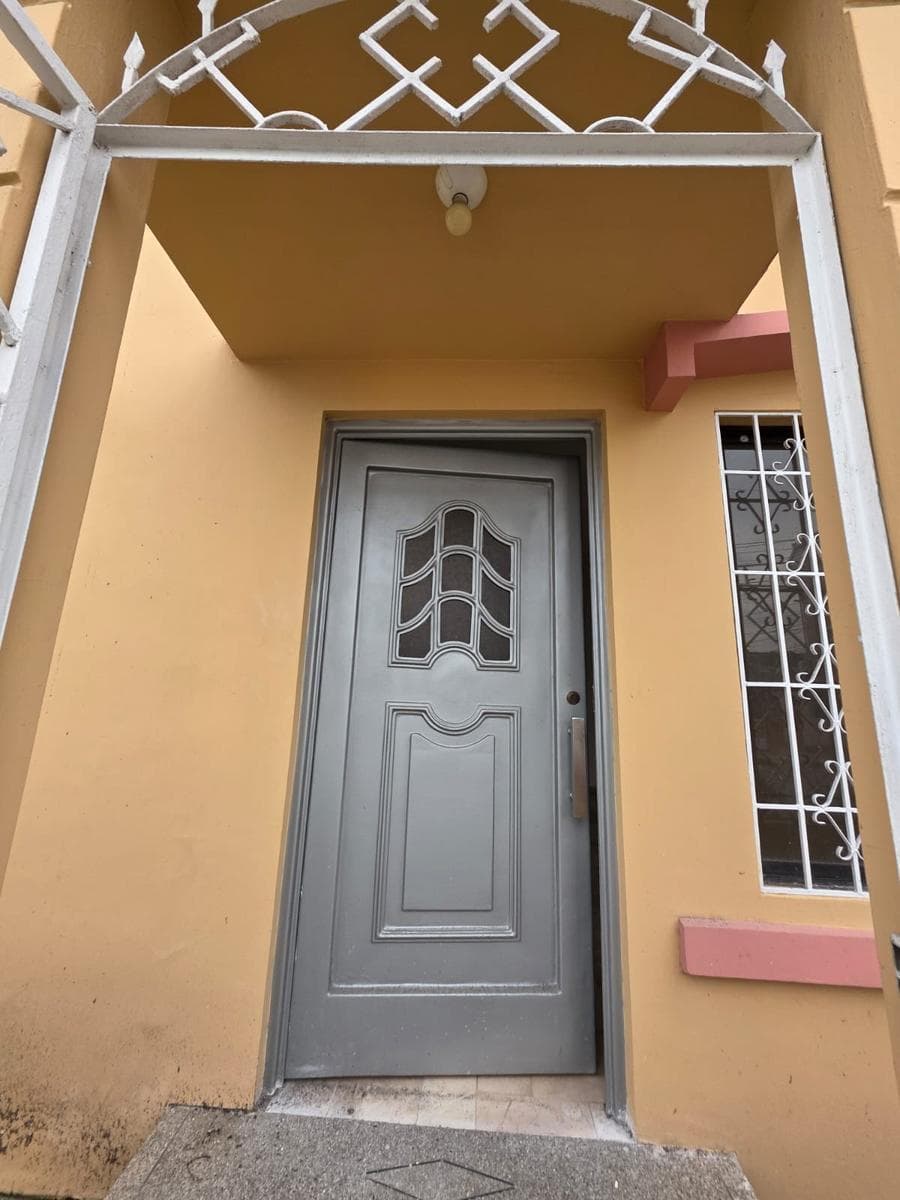Casa en Venta Full Remodelada de 4 Habitaciones en Alborada 8ava Etapa - Norte Gye, Guayas — imagen 8