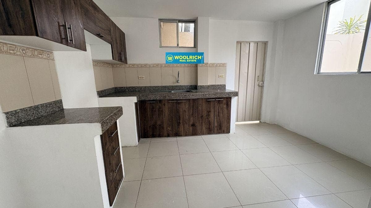 Urbanización Cataluna, Vendo Casa 4 Dorm, 150 m², Guayas — imagen 9
