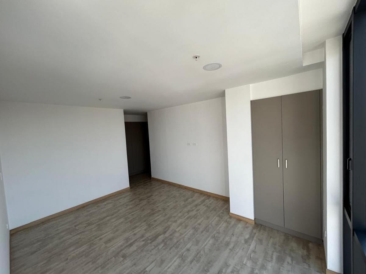 En Venta Departamentos 130 m² - Sector La Carolina — imagen 2