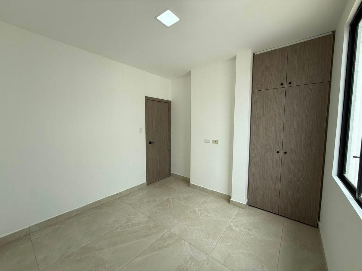 Casa en Venta de 4 Dorm. de Estreno - La Joya Etapa Aguamarina - Sector Aurora Daule, Guayas — imagen 6