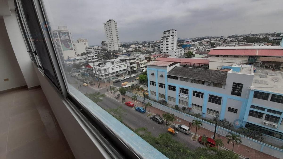 Venta de Departamento en 9 de Octubre y Av del Ejercito, 3 Habitaciones Y. R. Guayas — imagen 8